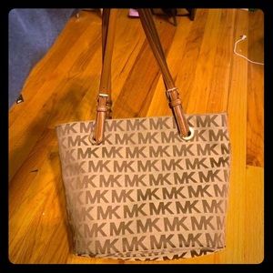 Michael Kors Tote